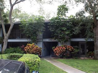 3241 Fox Chase Cir N APT 105, Palm Harbor, FL 34683