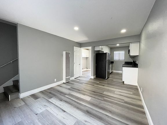 5th image of 12128 Imperial Hwy #6