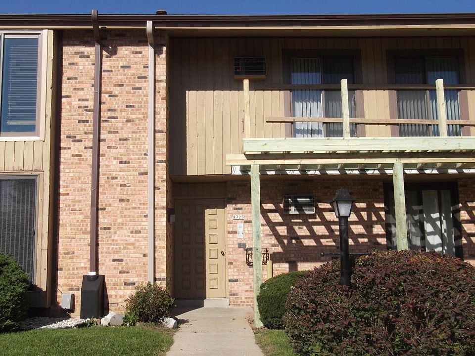 1st image of 8725 N 72nd St APT 4