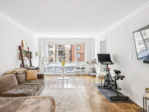 440 East 79th Street image 1 of 19
