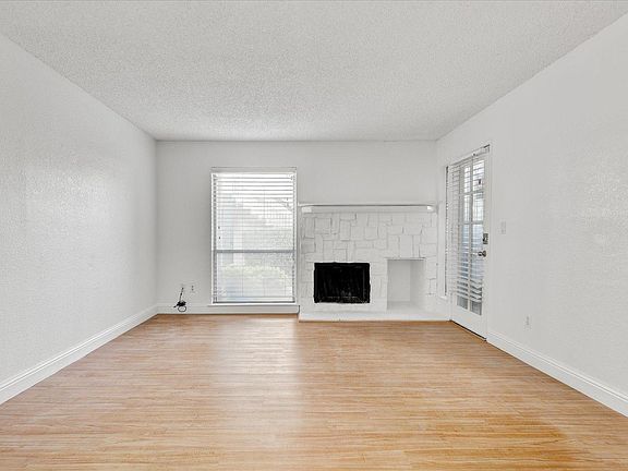 2nd image of 7283 Florin Mall Dr APT 4