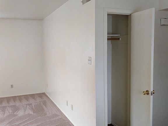 4th image of 500 College Ave #10593545
