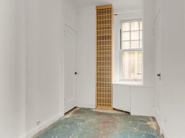 150 East 72nd Street image 17 of 22