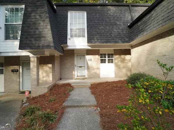 5440 Chemin De Vie NE, Atlanta, GA 30342