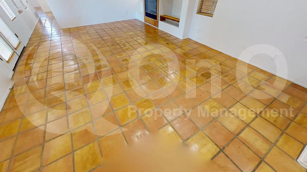 2 bed, 2.0 bath, 1167 sqft, $1,899 — Photo 2