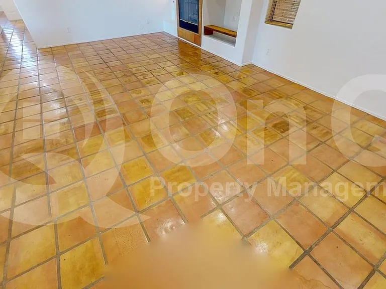 461 S Magnolia Ave — Photo 2