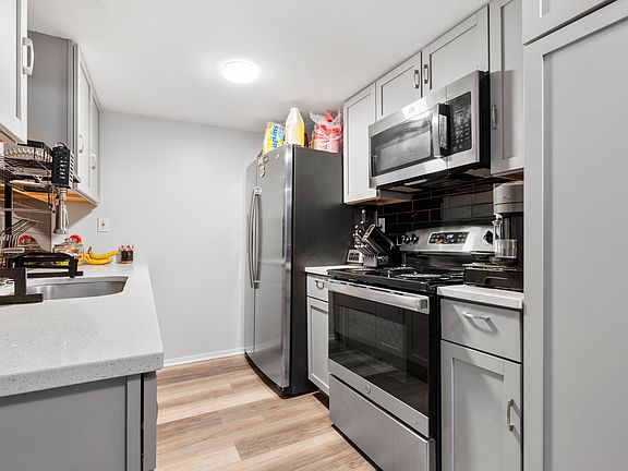 5th image of 218 Bienterra Trl APT 1B