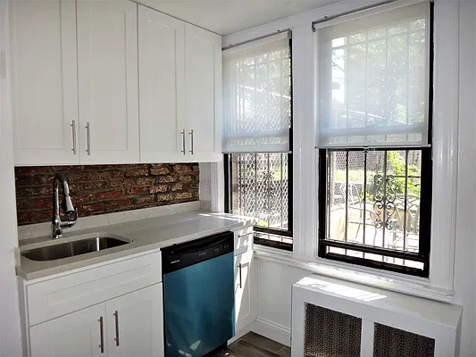 Rented by Brownstone Real Estate | media 9