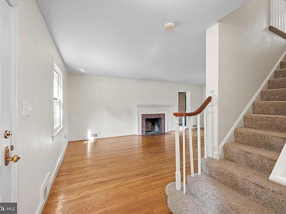 3rd image of 5525 15th St N