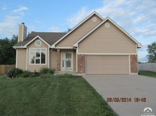 502 Heritage Dr, Baldwin City, KS 66006