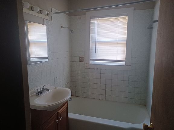 5th image of 2207 S Minneapolis Ave #2207