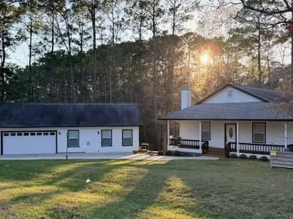 20 Wentworth Ln, Coldspring, TX 77331