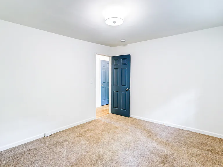 2560 Iron Springs Rd — Photo 28