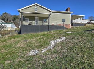926 W Jackson St, Gate City, VA 24251