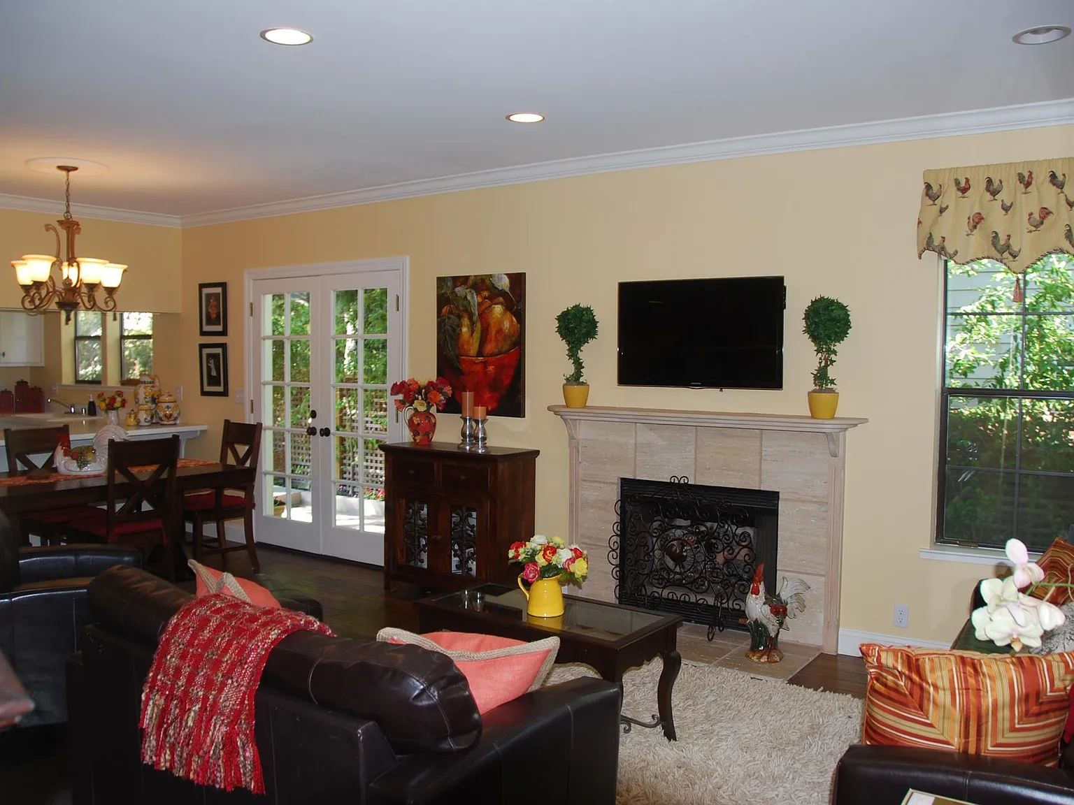 2 bed, 1.5 bath, 1200 sqft, $5,250 — Photo 3