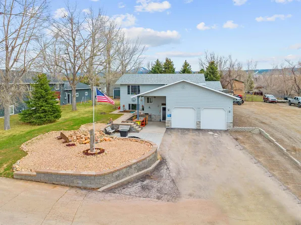 1505 Becky Ct, Spearfish, SD 57783