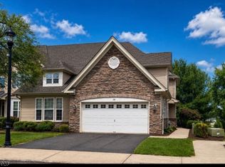14 Fehervari Ct, Somerset, NJ 08873