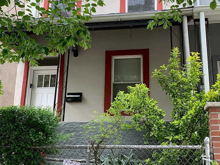 655 N 37th St — Photo 25