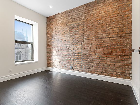 4th image of 123A 7th Ave APT 4F