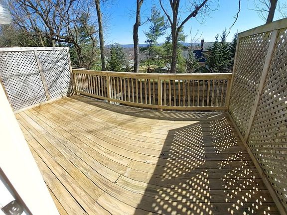 2nd image of 20305 Kellys Ln