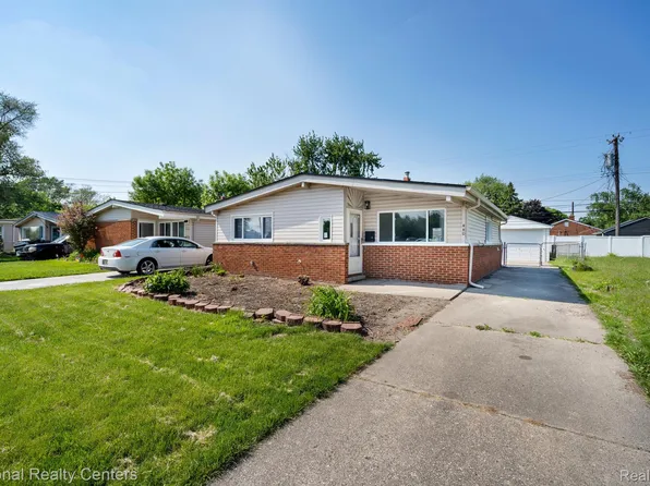 440 W Jarvis Ave, Hazel Park, MI 48030
