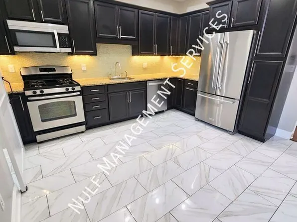 315 37th St, Pittsburgh, PA 15201