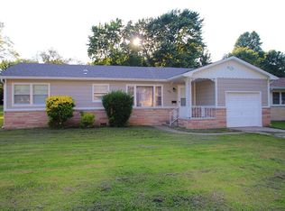 2555 N Weller Ave, Springfield, MO 65803