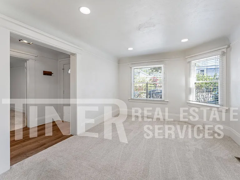 1508 E St — Photo 9