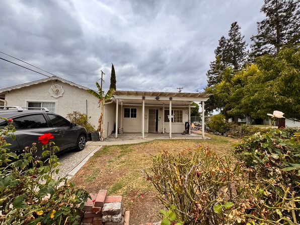 4607 Symphony Ln