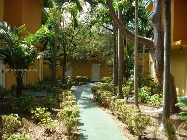 3000 Bird Ave APT 1C, Miami, FL 33133