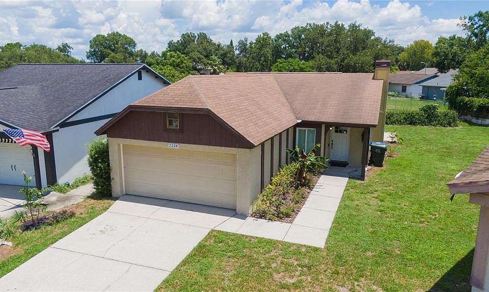 1st image of 2228 Buttercup Ct