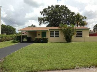 6781 Franklin St, Hollywood, FL 33024