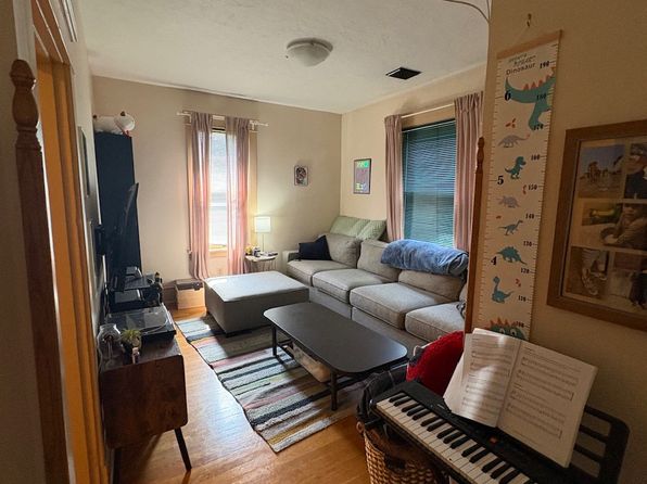 412 W 10th St APT 3