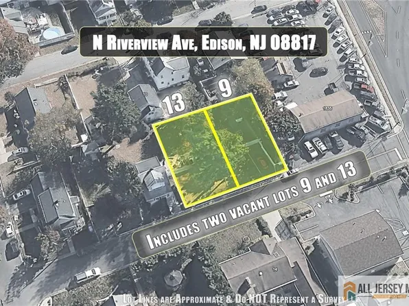 13 N Riverview Ave, Edison, NJ 08817