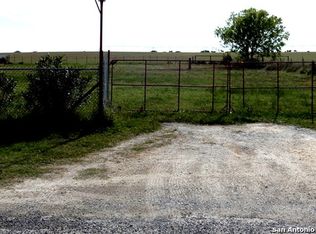 602 Moss Point St, Poth, TX 78147