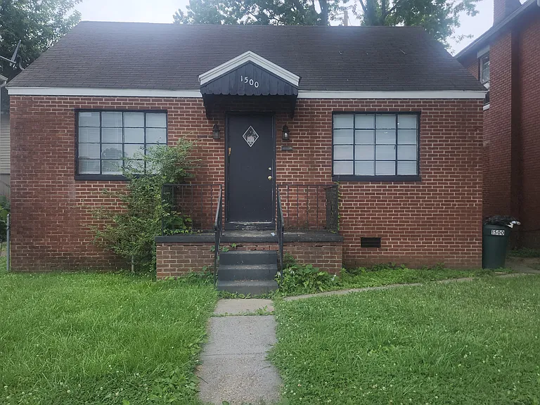 1500 Charleston Ave — Photo 1