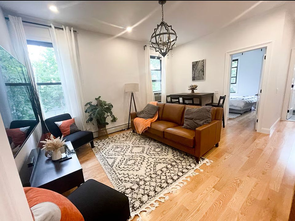 1st image of 190 Wyona St Floor 2