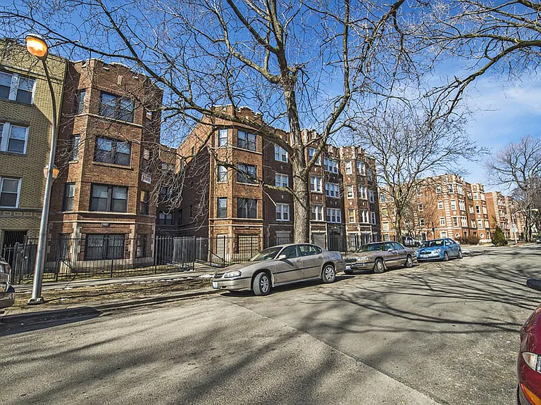 8208 S Drexel Ave — Photo 17