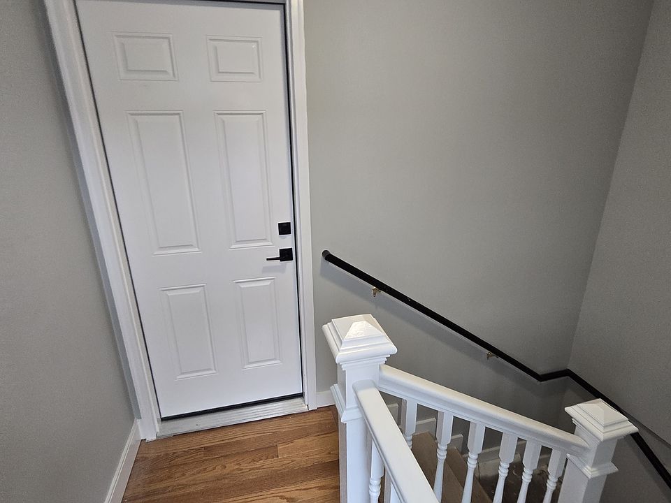 1st image of 167 Rockland St #3