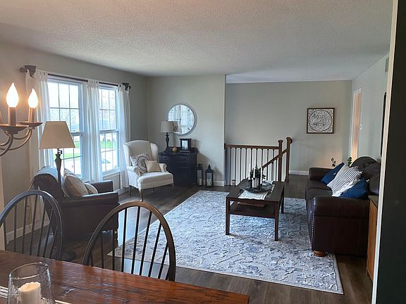 2nd image of 2208 Anderson Dr