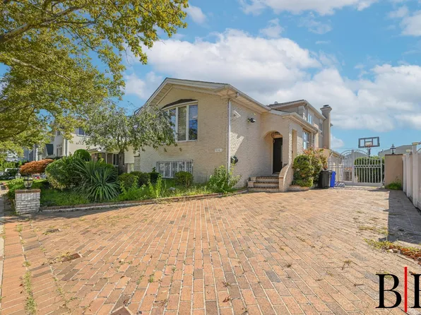 2445 East 65th Street image 2 of 30