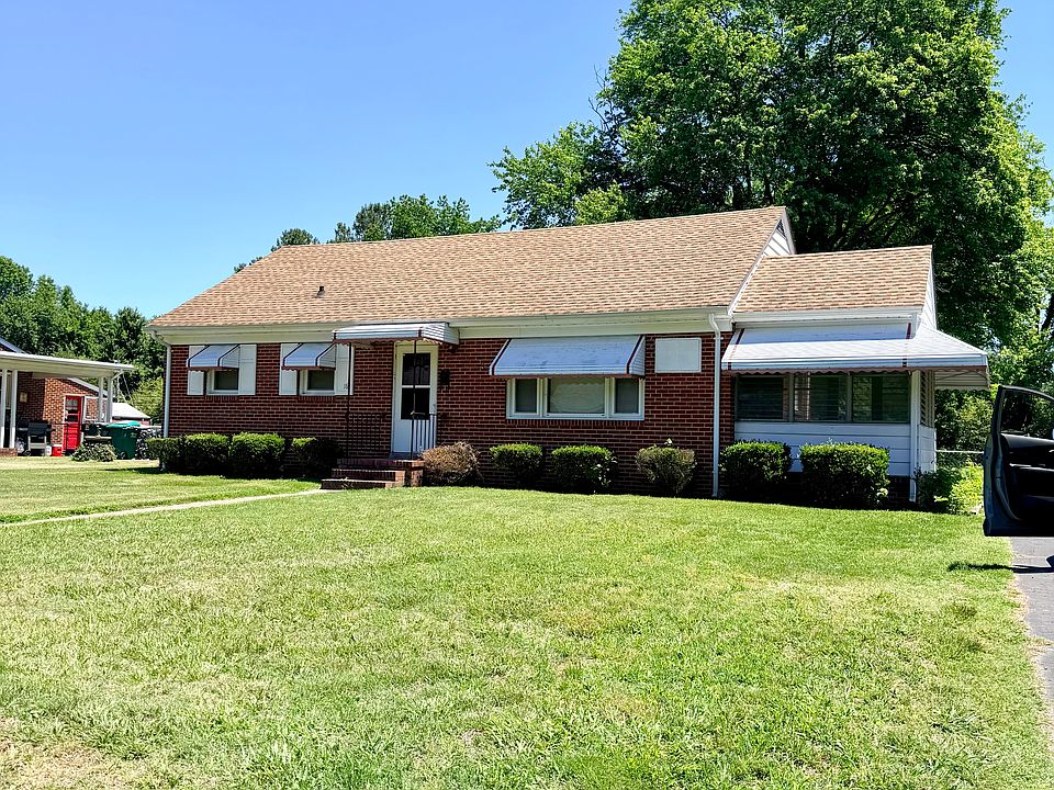 1st image of 16 Eastlake Dr