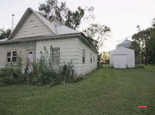 718 Henrietta Ave, Palmer, IA 50571