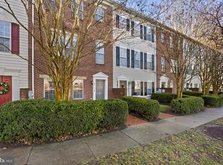 9748 Washingtonian Blvd, Gaithersburg, MD 20878