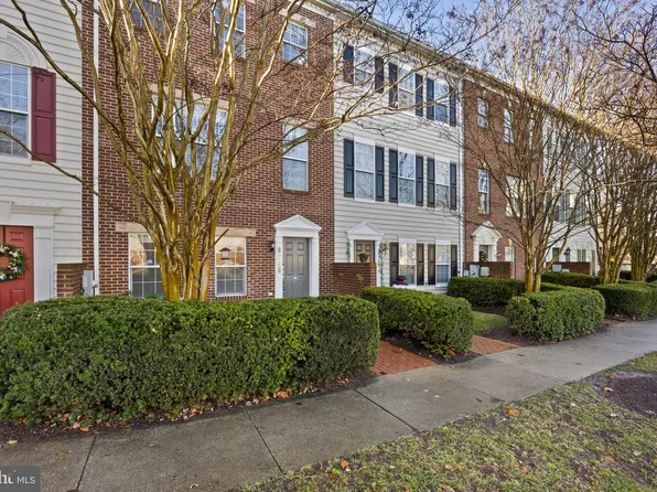 9748 Washingtonian Blvd, Gaithersburg, MD 20878