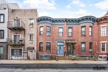 1520 Lincoln Place