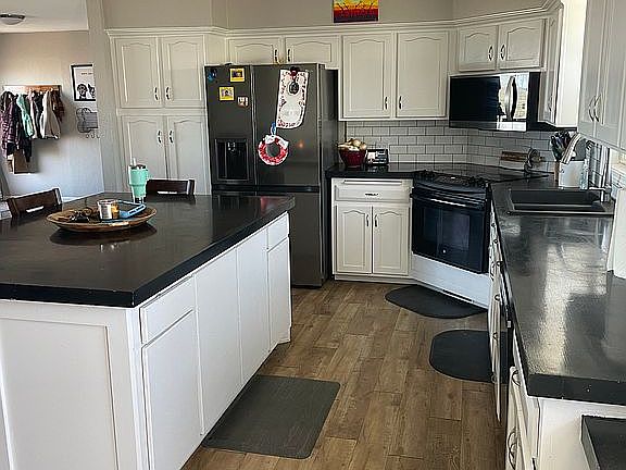 4th image of 604 N Hirsch Ave