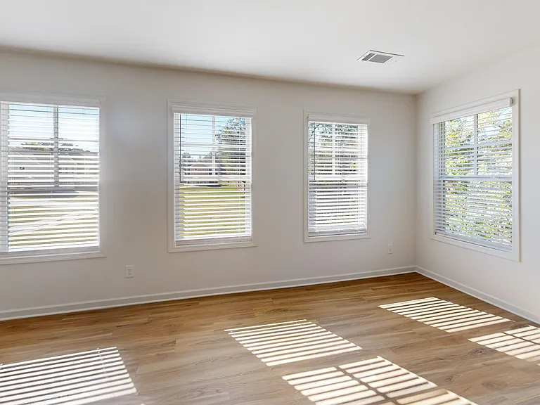 Quinn Residences at Dorchester Place — Photo 163