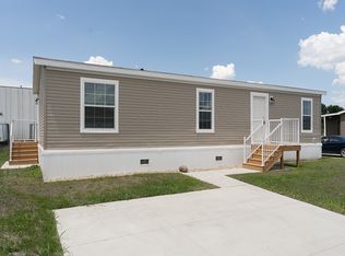 332 Kingsway Dr, Mankato, MN 56003