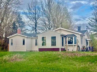 6215 S Graham Rd, Saint Charles, MI 48655